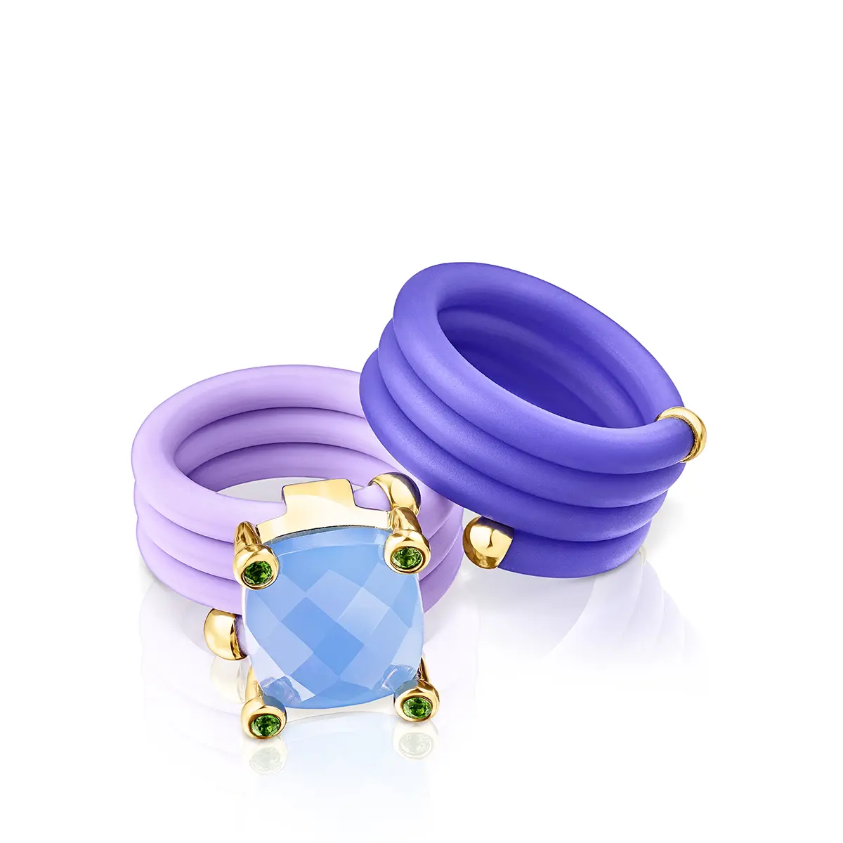 Purple stacking rings with a pale blue stone · Jewellery photography, TimeLäB Studio Barcelona