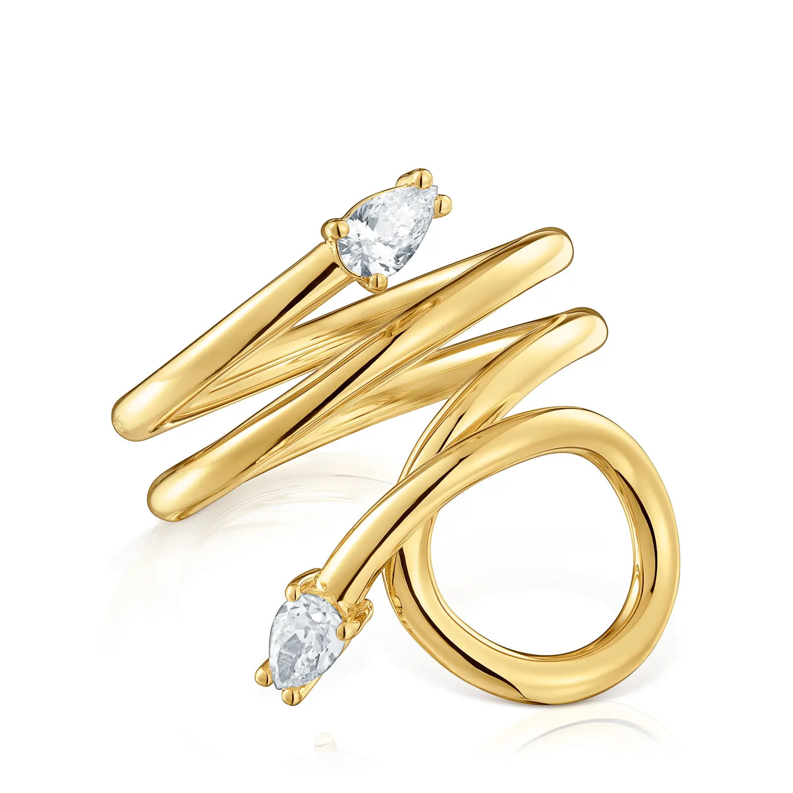A gold spiral ring set with two pale topazes · Jewellery photography, TimeLäB Studio Barcelona