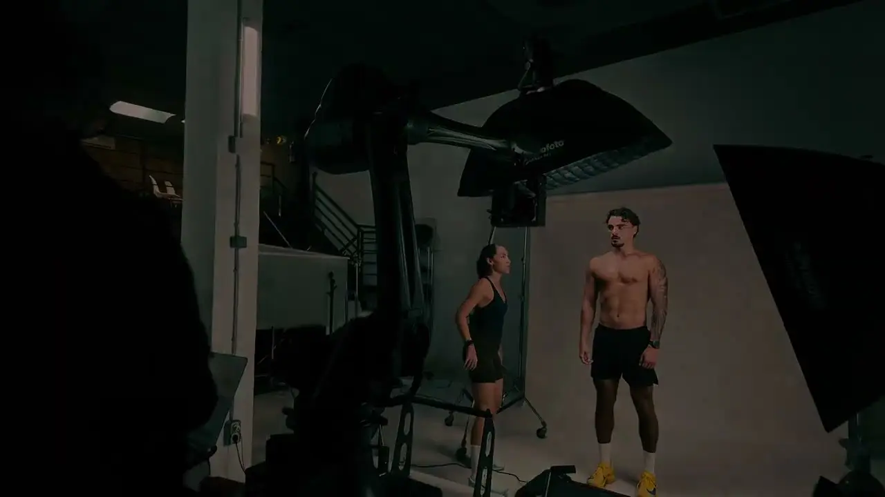 Behind the scenes — the robotic arm on a studio shoot